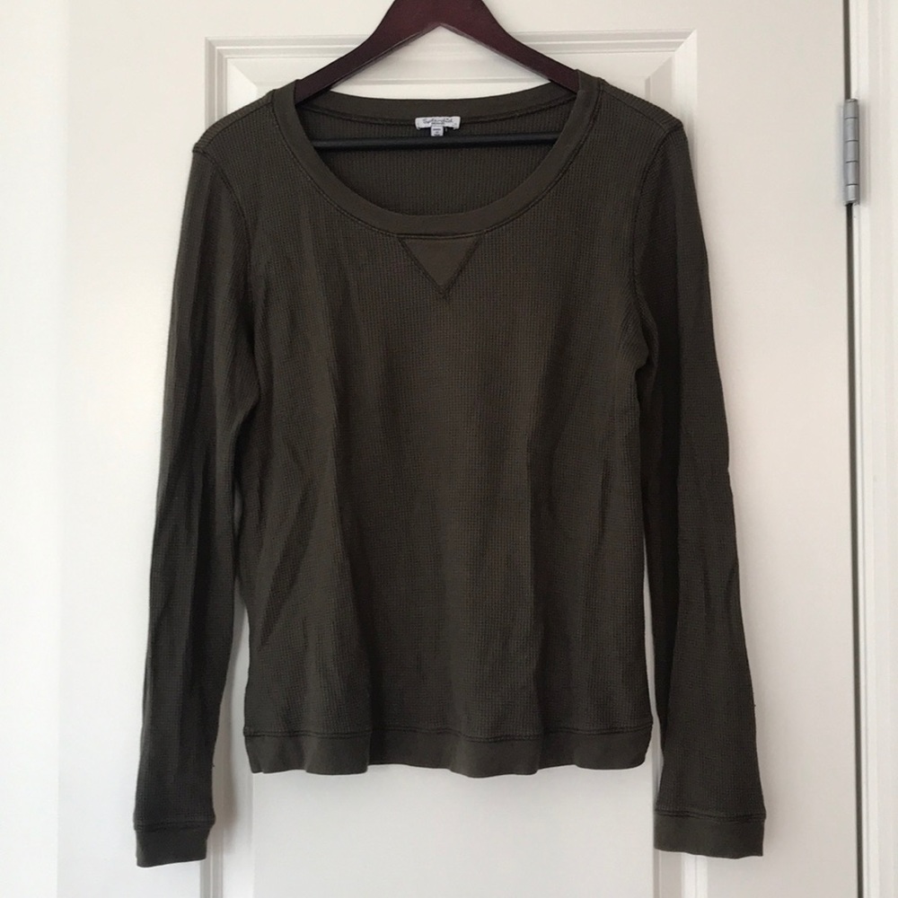 Splendid army green waffle top- Size M